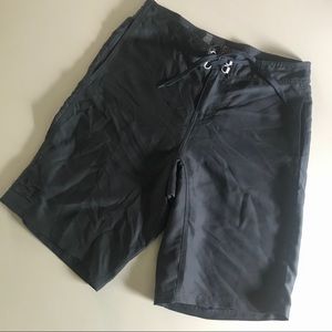 Men’s board shorts